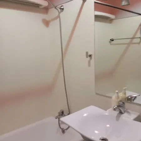 Faria Guimaraes-porto Centro 1 Apartamento *